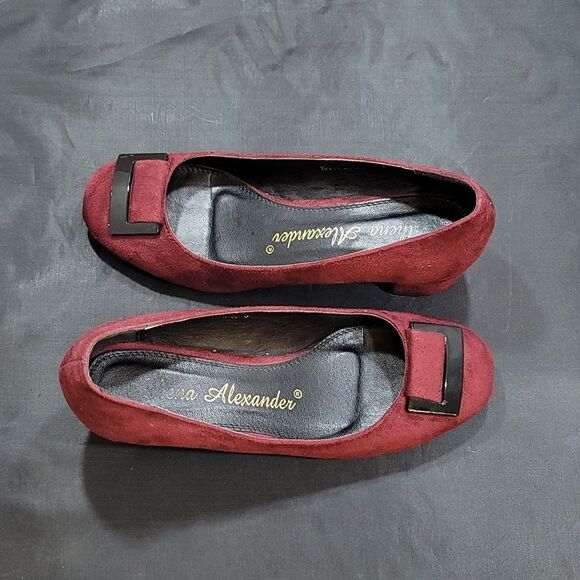 ATHENA ALEXANDRA KAPRI WOMEN'S BLOCK HEEL PUMP - Picture 7 of 13